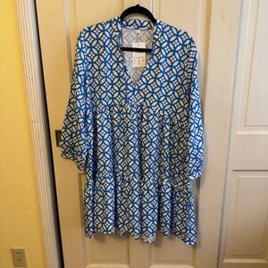 Adorable blue/white dress